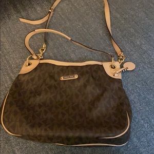 Michael Kors crossbody tote bag